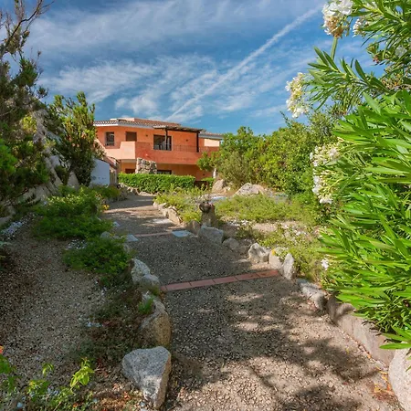Apartment Tranquil Village 1 Bedroom B4p-premier Sleeps 4 Persons *