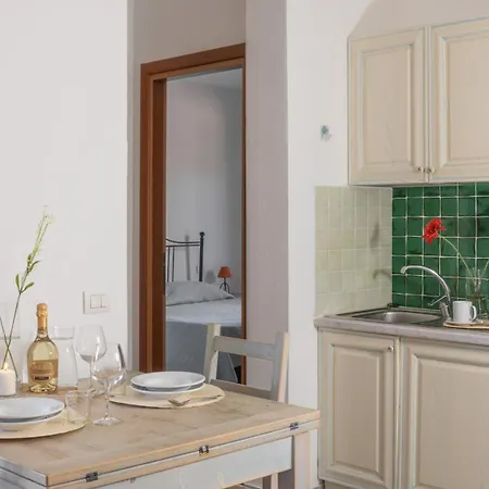 Tranquil Village 1 Bedroom B4p-premier Sleeps 4 Persons Apartment Palau