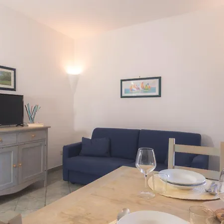 Tranquil Village 1 Bedroom B4p-premier Sleeps 4 Persons Apartment *